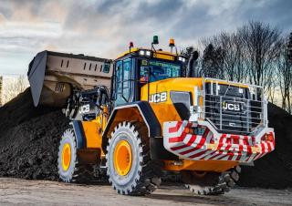 Kolové nakladače JCB 457 HT