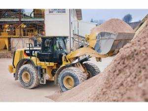 Kolové nakladače Caterpillar 966K