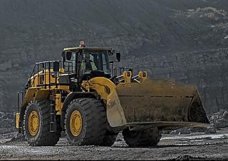 Kolové nakladače Caterpillar 986K