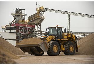 Kolové nakladače Caterpillar 986K