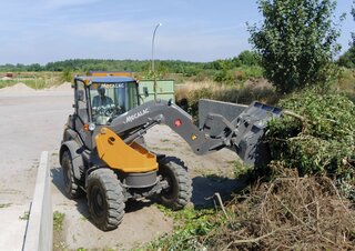 Kolové nakladače Mecalac AS700