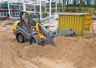 Kolové nakladače Mecalac AX1000