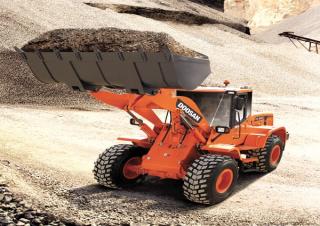 Kolové nakladače Doosan DL 200