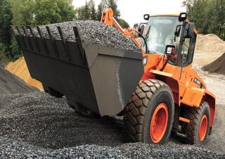 Kolové nakladače Doosan DL 250