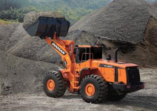 Kolové nakladače Doosan DL 500