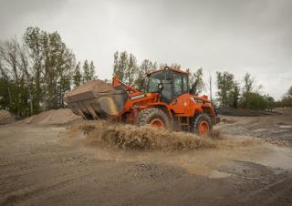 Kolové nakladače Doosan DL200-5