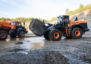 Kolové nakladače Doosan DL480-7