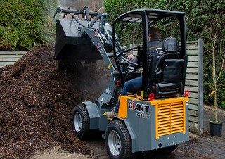 Kolové nakladače Giant G1100