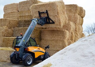 Kolové nakladače Giant GT5048