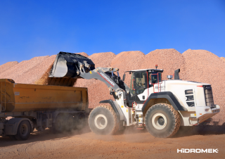 Kolové nakladače Hidromek HMK 640 WL