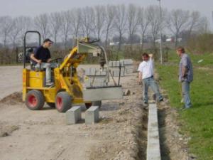 Kolové nakladače Gebr. Geens KM90TE