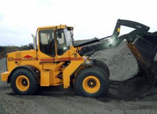Kolové nakladače Ljungby L 13