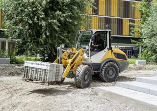 Kolové nakladače Liebherr L 506 Compact