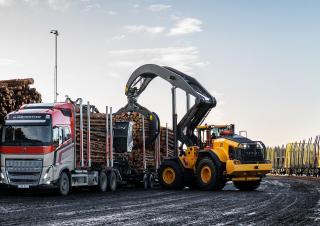Kolové nakladače Volvo L200 High Lift