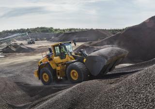 Kolové nakladače Volvo L220H 