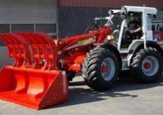 Kolové nakladače Redrock TH 280
