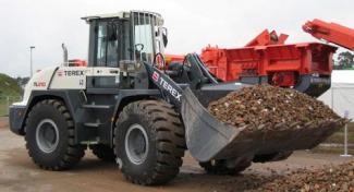 Kolové nakladače Terex TL 210