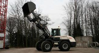 Kolové nakladače Terex TL 260