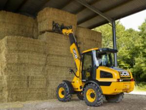 Kolové nakladače JCB TM 220 
