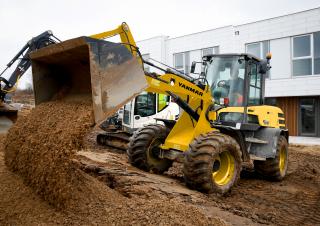 Kolové nakladače Yanmar V 100