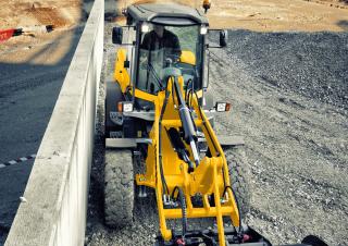 Kolové nakladače Yanmar V 120
