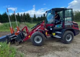 Kolové nakladače Yanmar V100