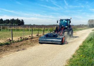 Kolové nakladače Yanmar V7-HW