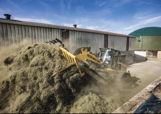 Kolové nakladače New Holland W170D LR