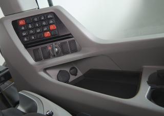 Kolové nakladače New Holland W170D LR