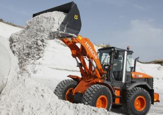 Kolové nakladače Hitachi ZW 140