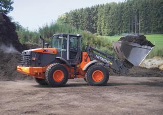 Kolové nakladače Hitachi ZW 180 PL
