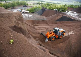 Kolové nakladače Hitachi ZW 370-5