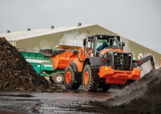 Kolové nakladače Hitachi ZW220-6