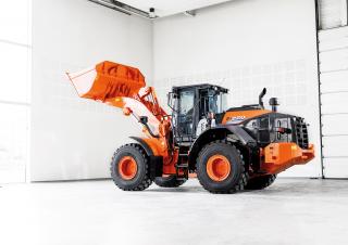 Kolové nakladače Hitachi ZW220-6