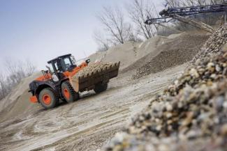 Kolové nakladače Hitachi ZW250-5B