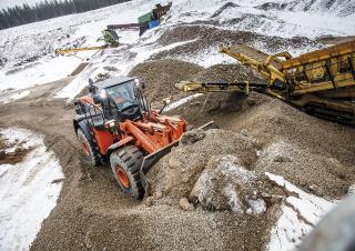 Kolové nakladače Hitachi ZW370-6