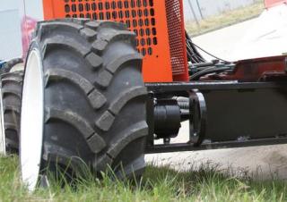 Nůžkové pracovní plošiny Kolové nůžkové plošiny Snorkel SL30RT