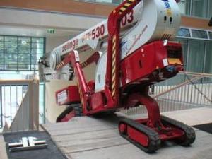 Teleskopické pracovní plošiny Kolové teleskopické pracovní plošiny Worldlift Industries AS - Rothlehner FS 290