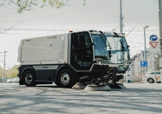 Technika pro letní údržbu Pouliční zametače Kompaktní zametače Bucher-Schörling CityCat VR50e XL