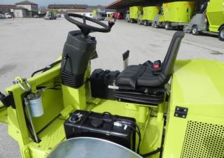 Technika pro letní údržbu Pouliční zametače Kompaktní zametače Storti Sweeper