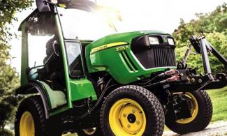 Vozidla Komunální multifunkční naftová vozidla John Deere 2027 R