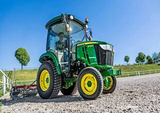 Vozidla Komunální multifunkční naftová vozidla John Deere 3039 R