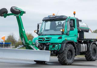 Vozidla Komunální multifunkční naftová vozidla Unimog U 529 Euro 5