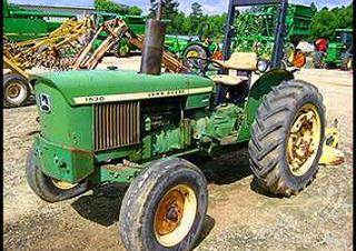 Vozidla Komunální traktory John Deere 1530