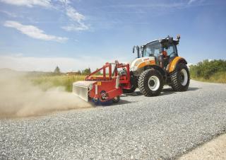 Traktory 4WD Steyr 4105 Kompakt Komfort