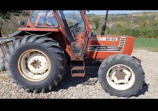 Vozidla Komunální traktory Fiatagri 60-90