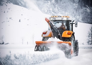 Vozidla Komunální traktory Steyr 6150 Profi CVT Profi