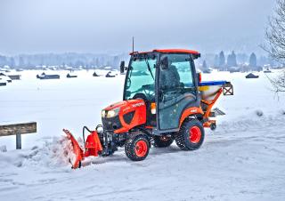 Vozidla Komunální traktory Kubota BX231