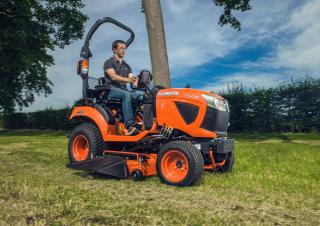 Vozidla Komunální traktory Kubota BX231
