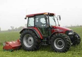 Vozidla Komunální traktory Case IH JXU 85